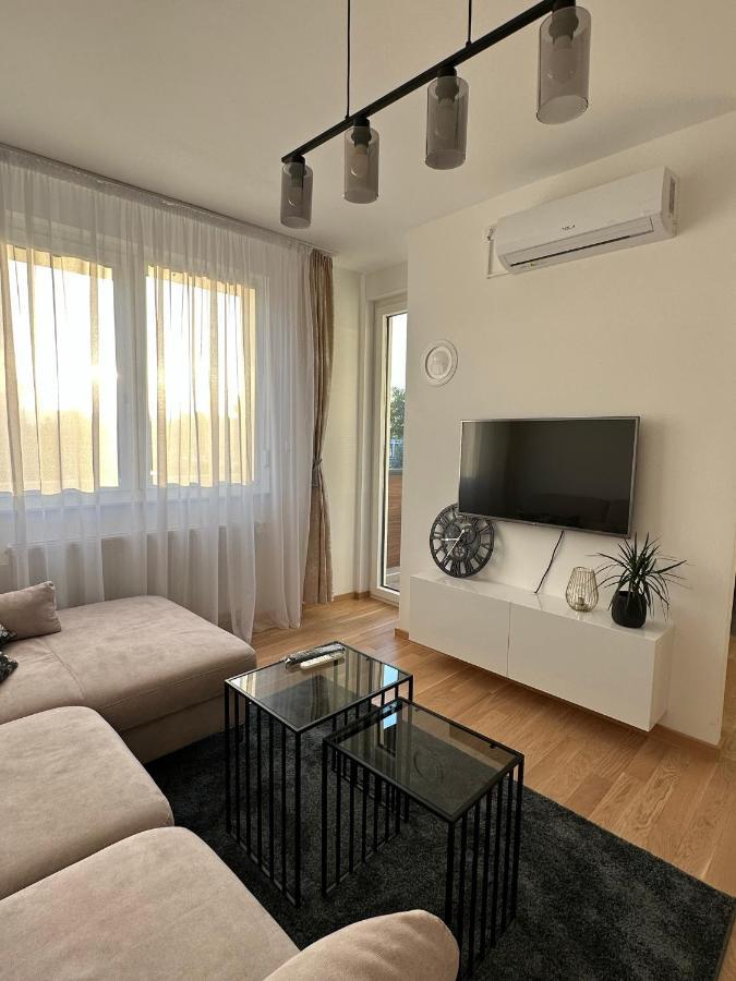 Apartman Ema Banja Luka Exterior foto