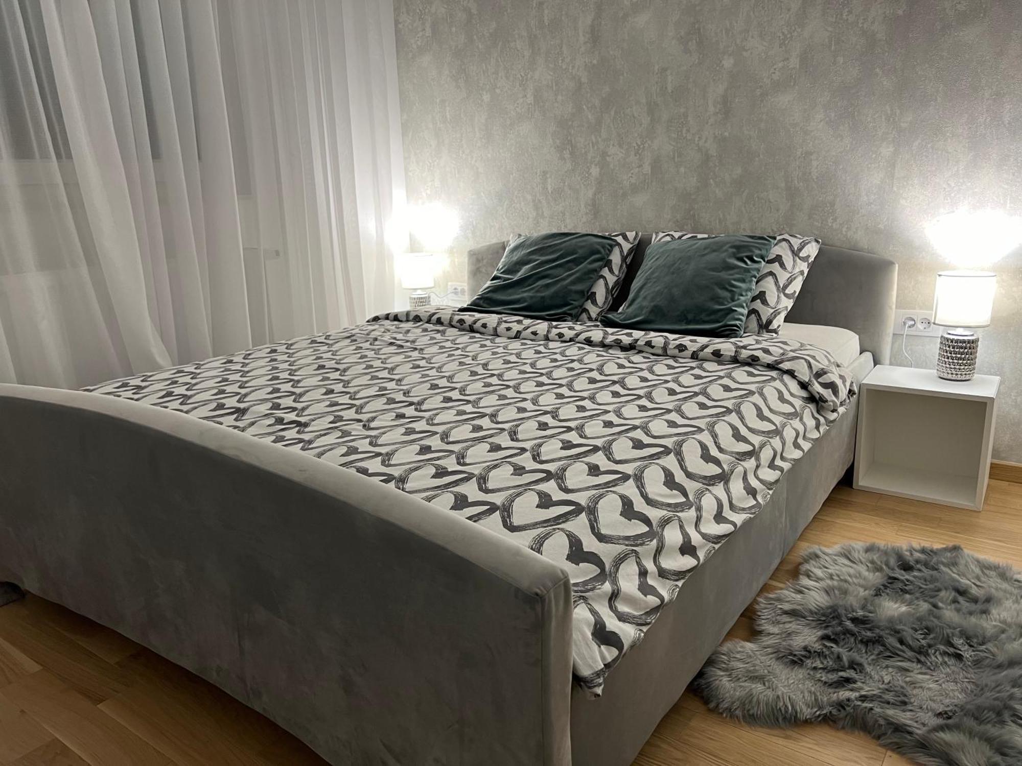 Apartman Ema Banja Luka Exterior foto